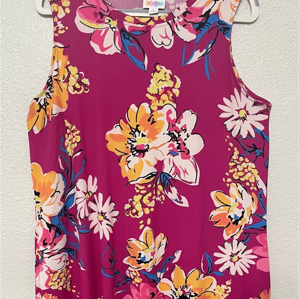 Beautiful sleeveless dress